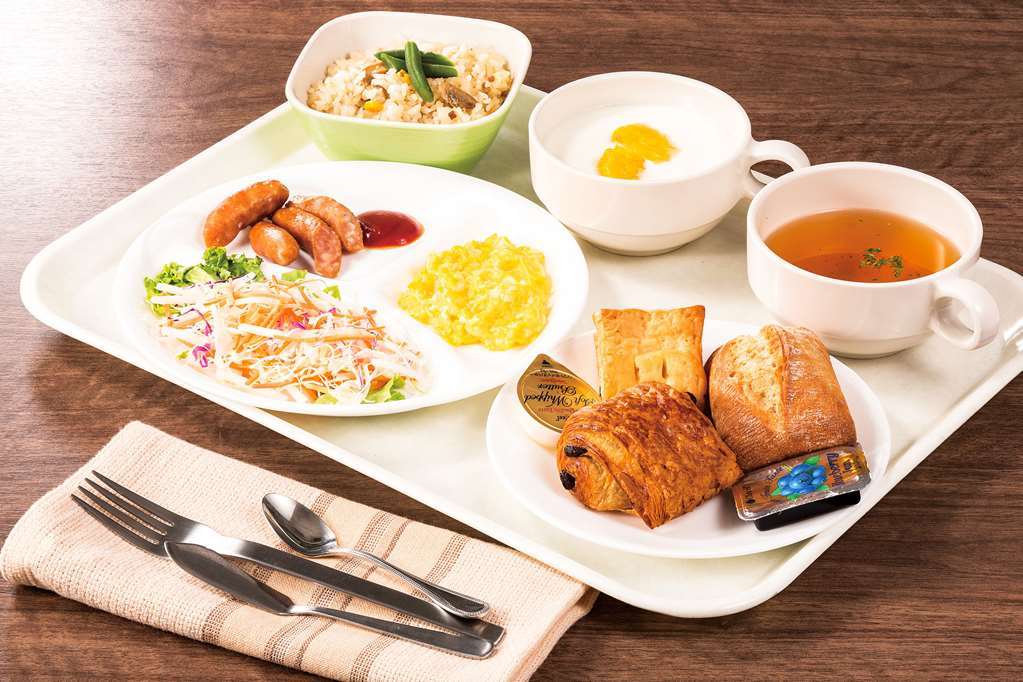 Comfort Inn Yokaichi Higashiomi Restaurant photo